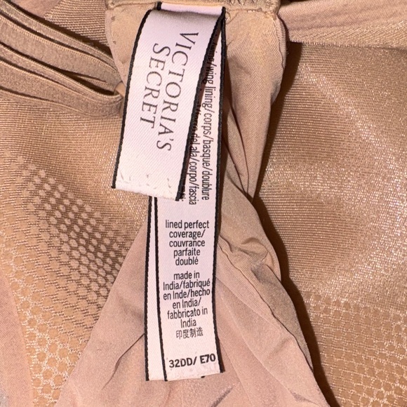 Victoria's Secret Beige Perfect Coverage Underwire Bra - Picture 2 of 4